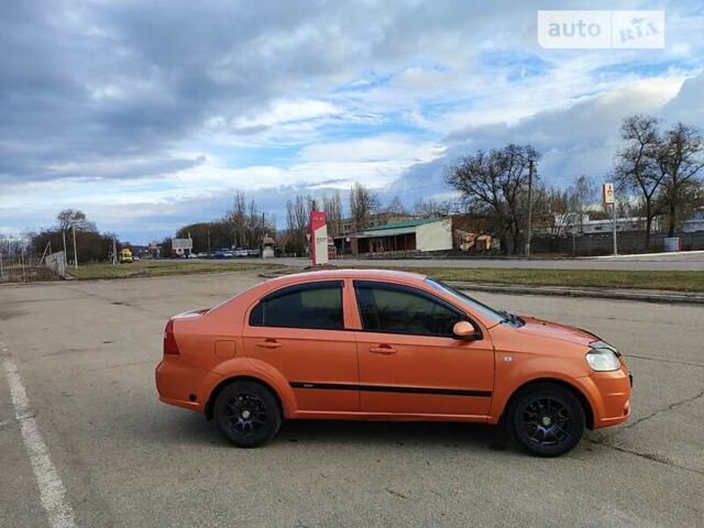 Оранжевый Шевроле Авео, объемом двигателя 1.6 л и пробегом 180 тыс. км за 4800 $, фото 4 на Automoto.ua