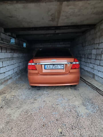 Помаранчевий Шевроле Авео, об'ємом двигуна 1.6 л та пробігом 131 тис. км за 4700 $, фото 2 на Automoto.ua