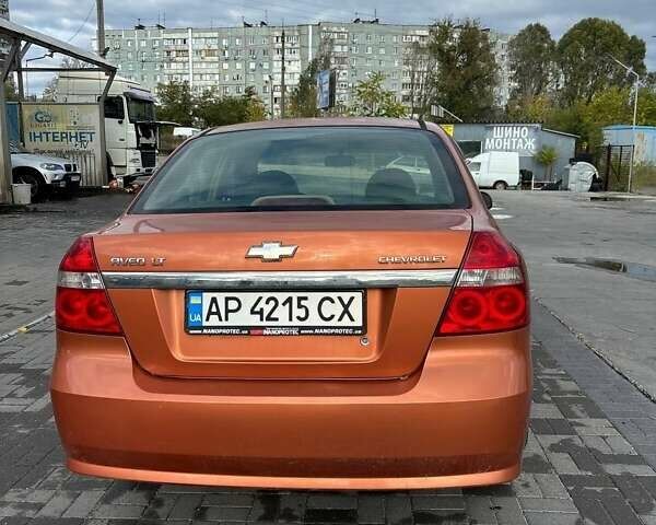 Оранжевый Шевроле Авео, объемом двигателя 1.6 л и пробегом 203 тыс. км за 3700 $, фото 1 на Automoto.ua
