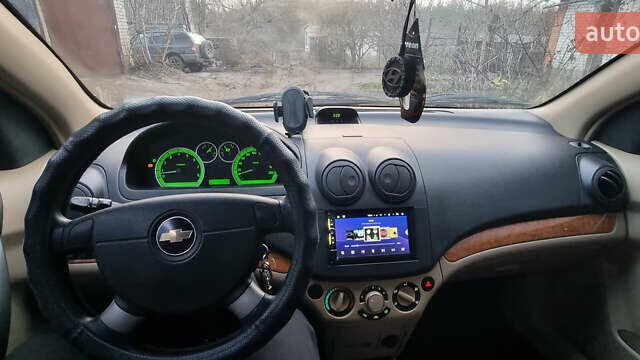 Помаранчевий Шевроле Авео, об'ємом двигуна 1.6 л та пробігом 131 тис. км за 4700 $, фото 4 на Automoto.ua