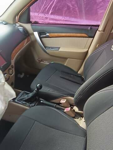 Оранжевый Шевроле Авео, объемом двигателя 1.6 л и пробегом 247 тыс. км за 1600 $, фото 7 на Automoto.ua