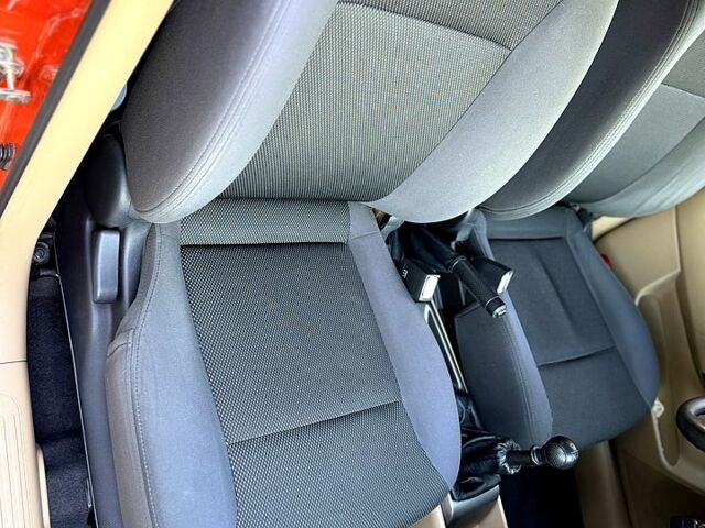Оранжевый Шевроле Авео, объемом двигателя 1.6 л и пробегом 125 тыс. км за 4100 $, фото 5 на Automoto.ua