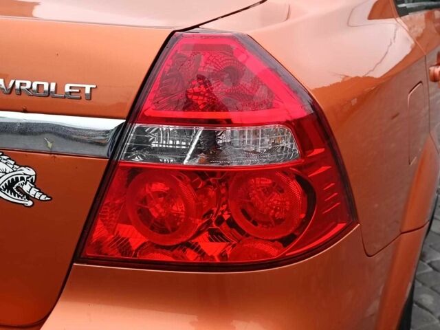 Оранжевый Шевроле Авео, объемом двигателя 1.6 л и пробегом 117 тыс. км за 4290 $, фото 6 на Automoto.ua