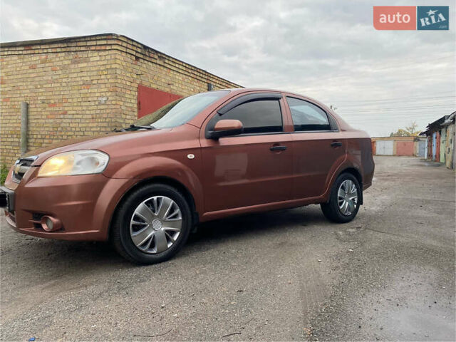 Оранжевый Шевроле Авео, объемом двигателя 1.5 л и пробегом 168 тыс. км за 4700 $, фото 2 на Automoto.ua