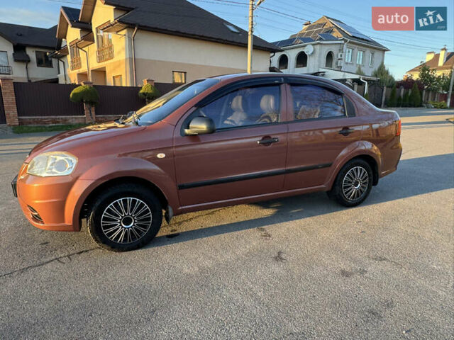 Шевроле Авео 2011 в Киеве на Automoto.ua Оранжевый Шевроле Авео, объемом двигателя 1.5 л и пробегом 286 тыс. км за 4700 $, фото 1 на Automoto.ua