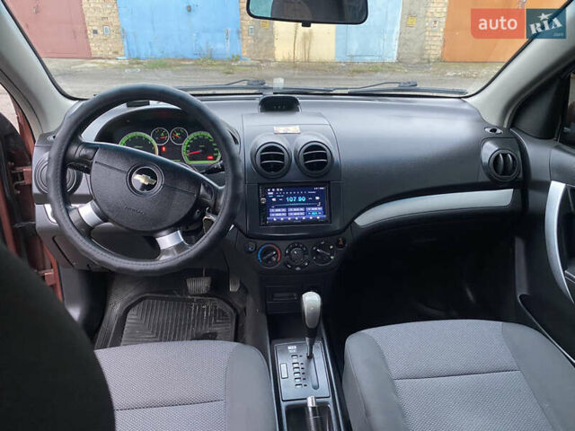 Оранжевый Шевроле Авео, объемом двигателя 1.5 л и пробегом 168 тыс. км за 4700 $, фото 7 на Automoto.ua