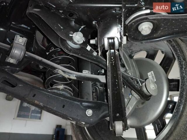 Белый Шевроле Блейзер, объемом двигателя 2.5 л и пробегом 7 тыс. км за 21967 $, фото 5 на Automoto.ua