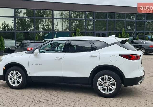 Белый Шевроле Блейзер, объемом двигателя 2.5 л и пробегом 7 тыс. км за 21967 $, фото 7 на Automoto.ua