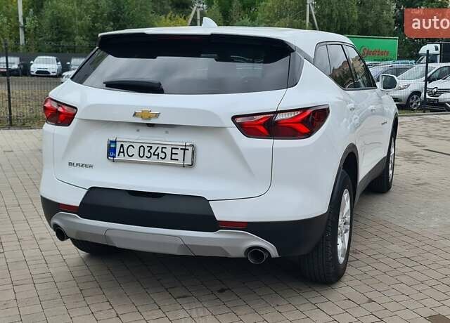 Белый Шевроле Блейзер, объемом двигателя 2.5 л и пробегом 7 тыс. км за 21967 $, фото 4 на Automoto.ua