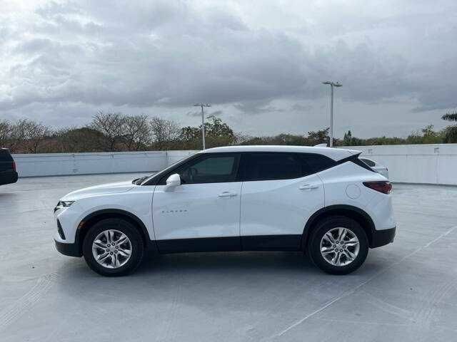 Белый Шевроле Блейзер, объемом двигателя 3.6 л и пробегом 65 тыс. км за 5600 $, фото 1 на Automoto.ua