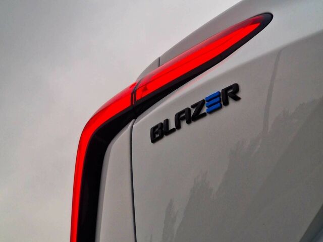 Білий Шевроле Блейзер, об'ємом двигуна 0 л та пробігом 9 тис. км за 35500 $, фото 21 на Automoto.ua