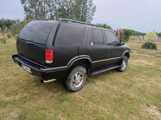 Черный Шевроле Блейзер, объемом двигателя 4.3 л и пробегом 232 тыс. км за 4022 $, фото 9 на Automoto.ua