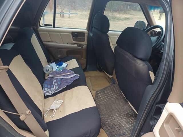 Черный Шевроле Блейзер, объемом двигателя 4.3 л и пробегом 232 тыс. км за 4022 $, фото 6 на Automoto.ua