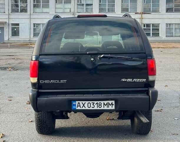Чорний Шевроле Блейзер, об'ємом двигуна 4.3 л та пробігом 330 тис. км за 3800 $, фото 6 на Automoto.ua