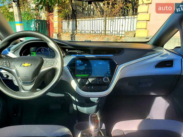 Білий Шевроле Bolt EV, об'ємом двигуна 0 л та пробігом 105 тис. км за 12500 $, фото 8 на Automoto.ua