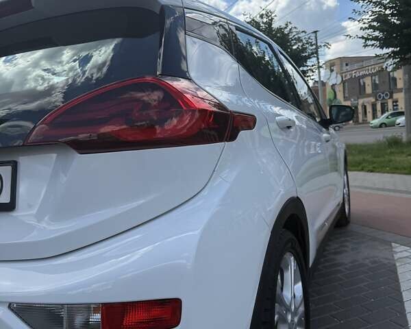 Білий Шевроле Bolt EV, об'ємом двигуна 0 л та пробігом 127 тис. км за 14599 $, фото 19 на Automoto.ua