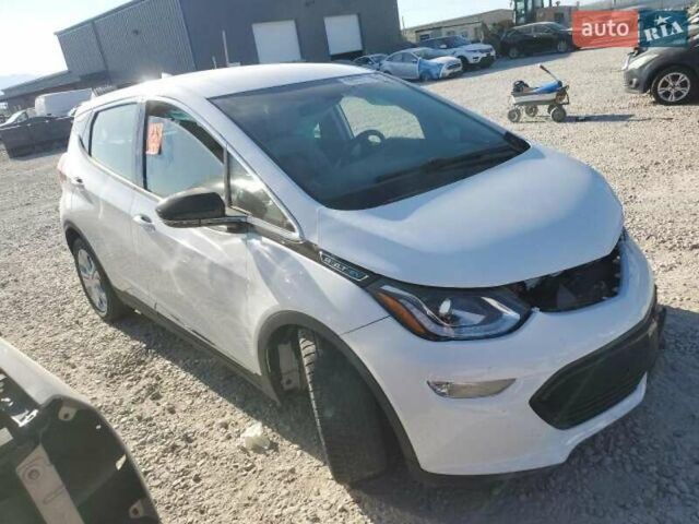 Белый Шевроле Bolt EV, объемом двигателя 0 л и пробегом 11 тыс. км за 8200 $, фото 4 на Automoto.ua