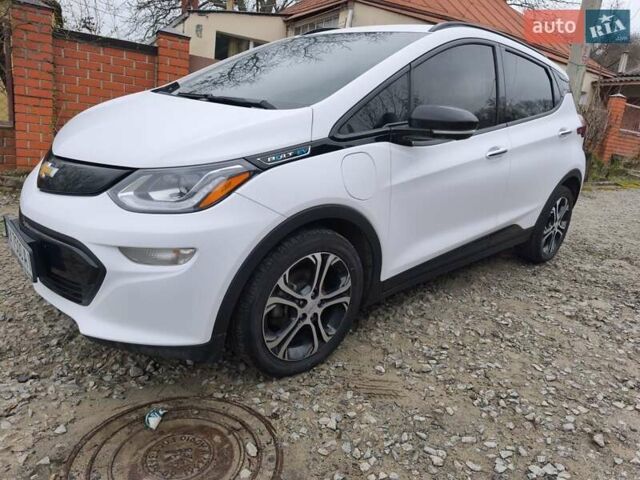 Белый Шевроле Bolt EV, объемом двигателя 0 л и пробегом 128 тыс. км за 14999 $, фото 2 на Automoto.ua