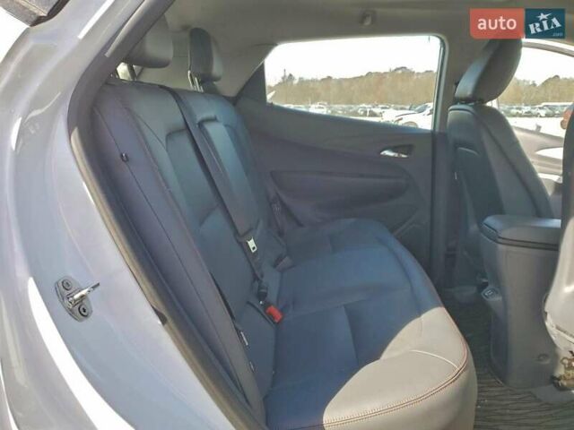 Белый Шевроле Bolt EV, объемом двигателя 0 л и пробегом 45 тыс. км за 3700 $, фото 7 на Automoto.ua