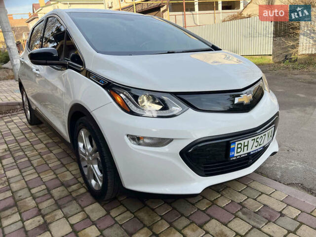 Белый Шевроле Bolt EV, объемом двигателя 0 л и пробегом 117 тыс. км за 14300 $, фото 2 на Automoto.ua