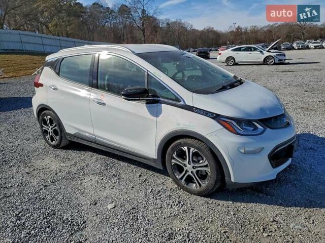 Белый Шевроле Bolt EV, объемом двигателя 0 л и пробегом 45 тыс. км за 3700 $, фото 1 на Automoto.ua
