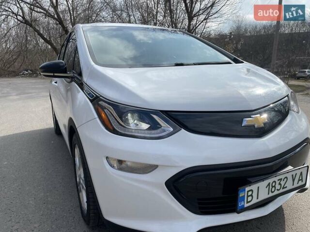 Белый Шевроле Bolt EV, объемом двигателя 0 л и пробегом 260 тыс. км за 14900 $, фото 2 на Automoto.ua