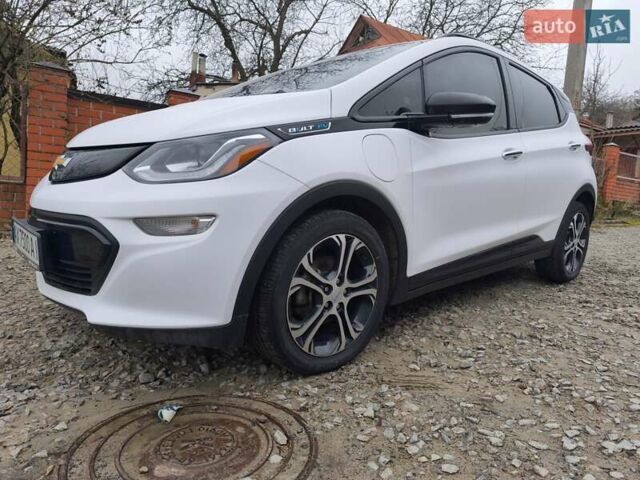 Белый Шевроле Bolt EV, объемом двигателя 0 л и пробегом 128 тыс. км за 14999 $, фото 1 на Automoto.ua