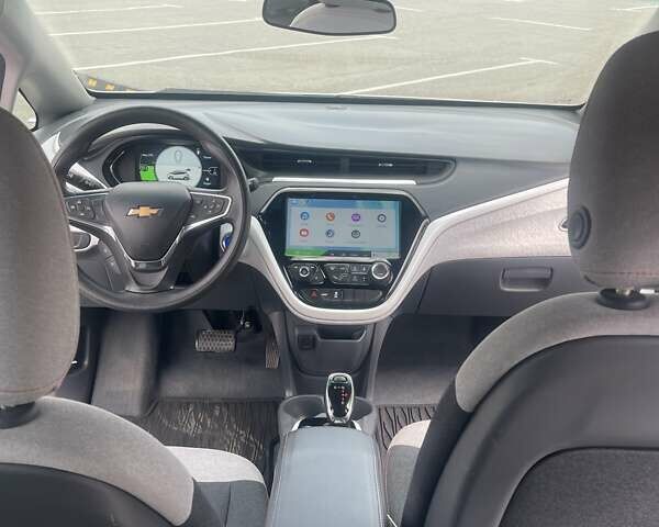 Белый Шевроле Bolt EV, объемом двигателя 0 л и пробегом 82 тыс. км за 12700 $, фото 13 на Automoto.ua