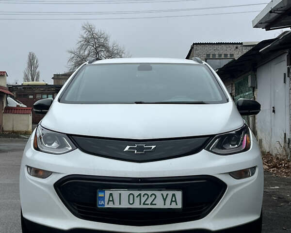 Белый Шевроле Bolt EV, объемом двигателя 0 л и пробегом 159 тыс. км за 14999 $, фото 3 на Automoto.ua