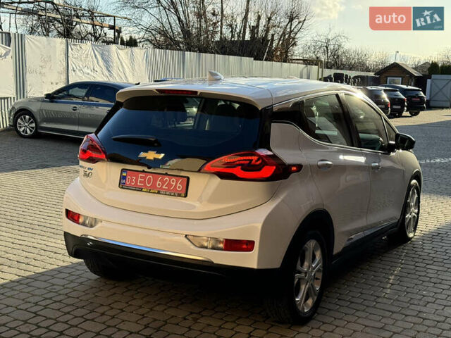 Белый Шевроле Bolt EV, объемом двигателя 0 л и пробегом 155 тыс. км за 13400 $, фото 9 на Automoto.ua