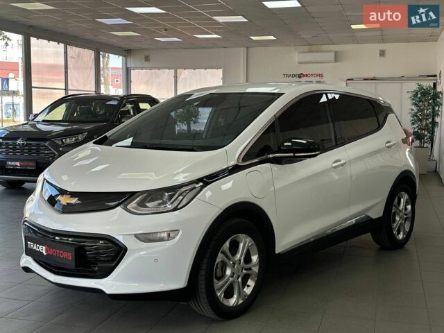 Белый Шевроле Bolt EV, объемом двигателя 0 л и пробегом 278 тыс. км за 12790 $, фото 4 на Automoto.ua