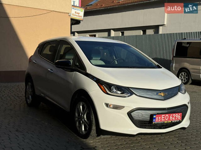 Белый Шевроле Bolt EV, объемом двигателя 0 л и пробегом 155 тыс. км за 13400 $, фото 8 на Automoto.ua