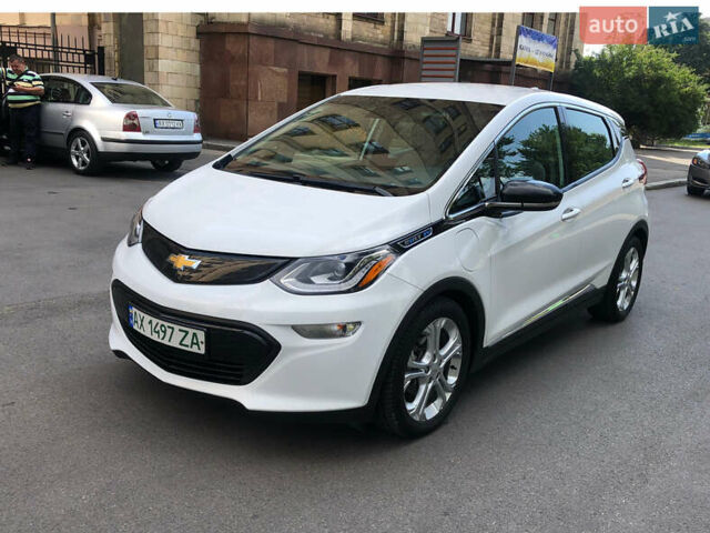 Белый Шевроле Bolt EV, объемом двигателя 0 л и пробегом 159 тыс. км за 13000 $, фото 2 на Automoto.ua