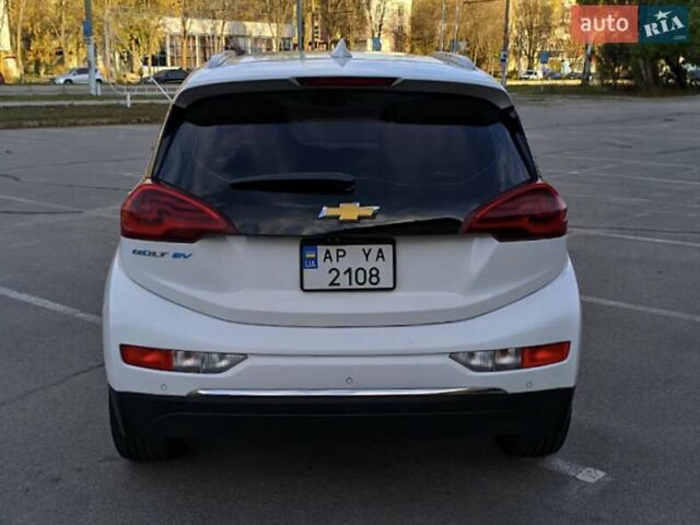 Белый Шевроле Bolt EV, объемом двигателя 0 л и пробегом 140 тыс. км за 14300 $, фото 3 на Automoto.ua