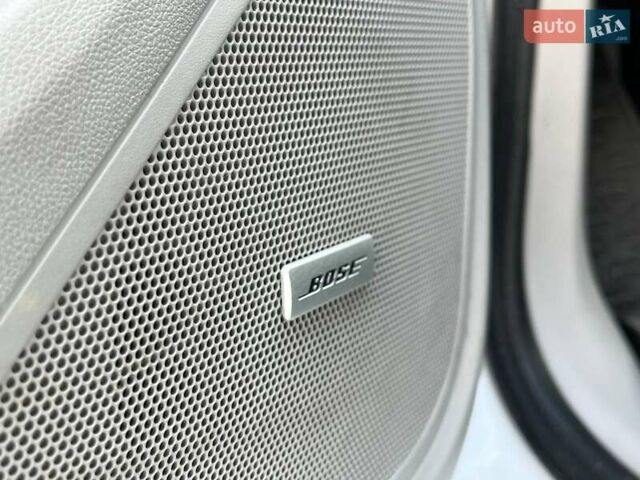 Белый Шевроле Bolt EV, объемом двигателя 0 л и пробегом 219 тыс. км за 12800 $, фото 23 на Automoto.ua