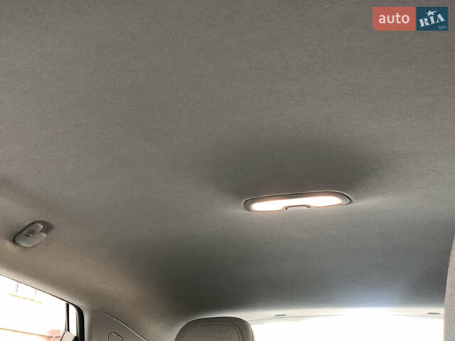 Белый Шевроле Bolt EV, объемом двигателя 0 л и пробегом 159 тыс. км за 13000 $, фото 48 на Automoto.ua