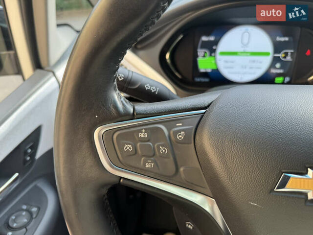 Белый Шевроле Bolt EV, объемом двигателя 0 л и пробегом 154 тыс. км за 13900 $, фото 15 на Automoto.ua