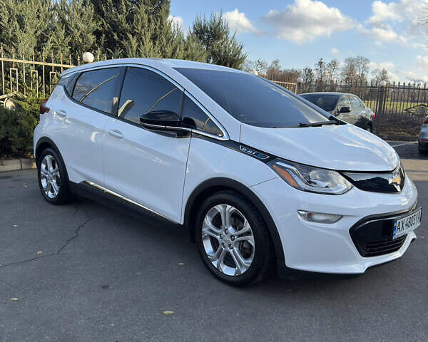 Білий Шевроле Bolt EV, об'ємом двигуна 0 л та пробігом 118 тис. км за 14300 $, фото 5 на Automoto.ua