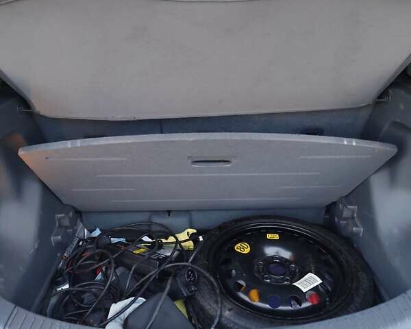 Белый Шевроле Bolt EV, объемом двигателя 0 л и пробегом 102 тыс. км за 15000 $, фото 10 на Automoto.ua