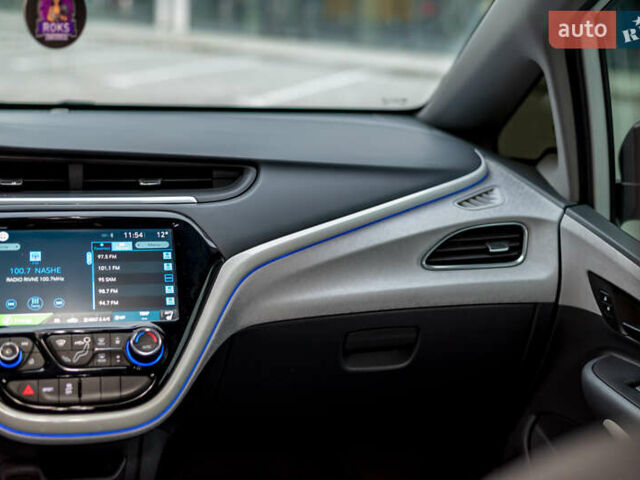 Білий Шевроле Bolt EV, об'ємом двигуна 0 л та пробігом 135 тис. км за 14300 $, фото 20 на Automoto.ua