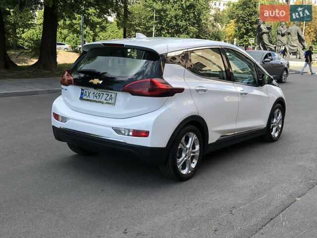 Белый Шевроле Bolt EV, объемом двигателя 0 л и пробегом 159 тыс. км за 13000 $, фото 10 на Automoto.ua