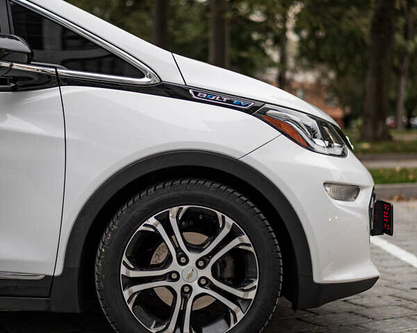 Білий Шевроле Bolt EV, об'ємом двигуна 0 л та пробігом 135 тис. км за 14300 $, фото 4 на Automoto.ua