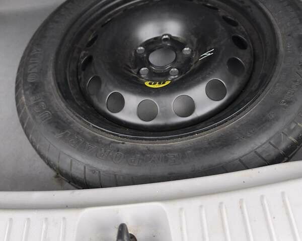 Білий Шевроле Bolt EV, об'ємом двигуна 0 л та пробігом 246 тис. км за 11900 $, фото 19 на Automoto.ua