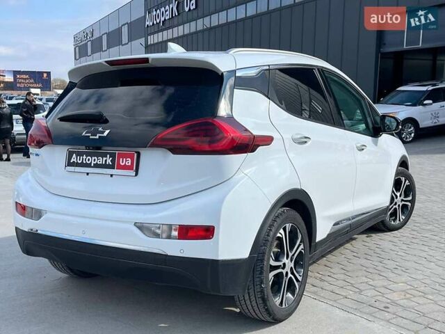 Белый Шевроле Bolt EV, объемом двигателя 0 л и пробегом 219 тыс. км за 12800 $, фото 26 на Automoto.ua