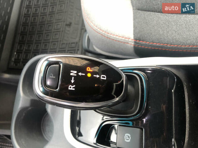 Белый Шевроле Bolt EV, объемом двигателя 0 л и пробегом 159 тыс. км за 13000 $, фото 33 на Automoto.ua