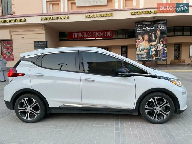 Білий Шевроле Bolt EV, об'ємом двигуна 0 л та пробігом 129 тис. км за 15500 $, фото 3 на Automoto.ua