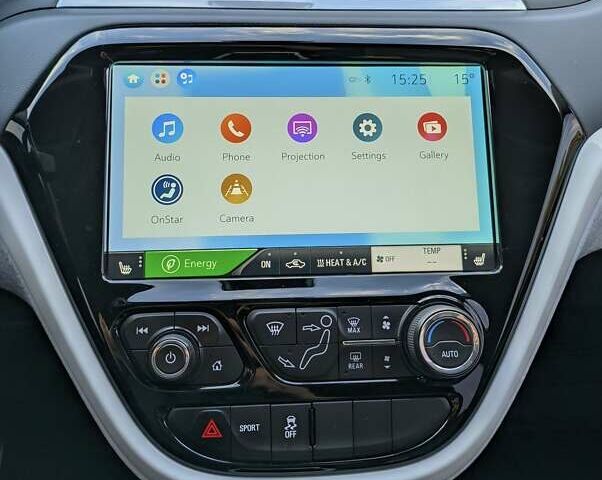 Белый Шевроле Bolt EV, объемом двигателя 0 л и пробегом 140 тыс. км за 14300 $, фото 8 на Automoto.ua