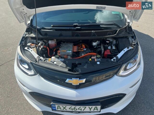 Білий Шевроле Bolt EV, об'ємом двигуна 0 л та пробігом 123 тис. км за 14600 $, фото 9 на Automoto.ua