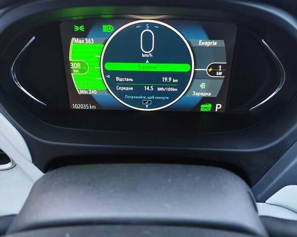 Белый Шевроле Bolt EV, объемом двигателя 0 л и пробегом 102 тыс. км за 15000 $, фото 11 на Automoto.ua