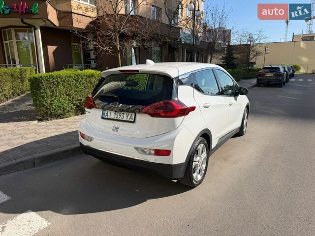 Білий Шевроле Bolt EV, об'ємом двигуна 0 л та пробігом 112 тис. км за 13000 $, фото 1 на Automoto.ua